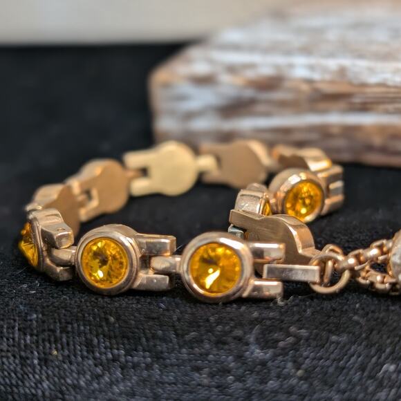 Abuzitos Yellow Topaz Crystal Brushed Gold Tone Adjustable Pull Chain Bracelet - Picture 4 of 5